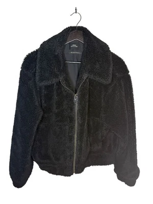 Jaqueta Urban Outfitters Feminina Preta Fuzzy Sherpa Zíper Tamanho M Cropped - Imagem 1 de 4
