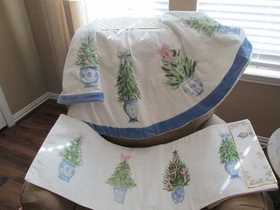 LAURA ASHLEY 56in Chinoiserie Trees Tree Skirt & Matching Table Runner/NEW - Image 1 of 4