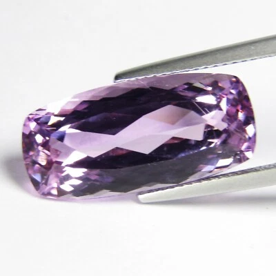 14.00Cts Natural Unique Pink Kunzite Cushion Cut 21.4x10.2mm Collection Gem - Image 1 of 4