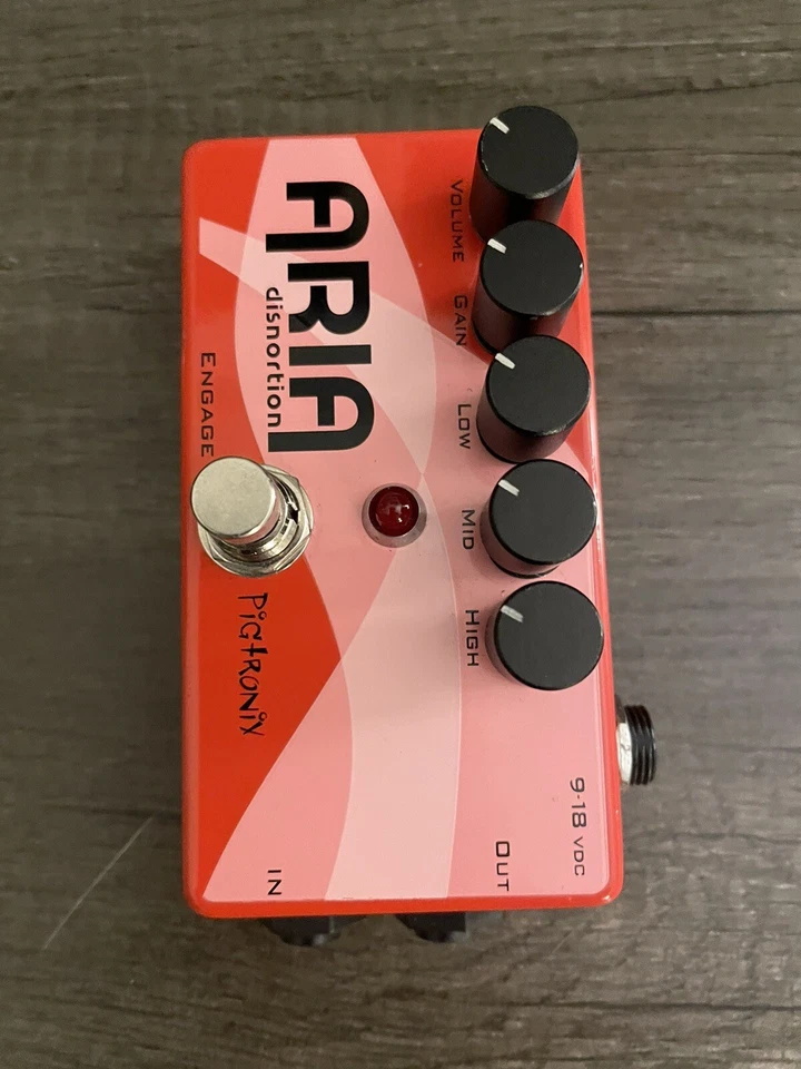 Pedal de distorsión para guitarra Pigtronix Aria Foto 1 de 4