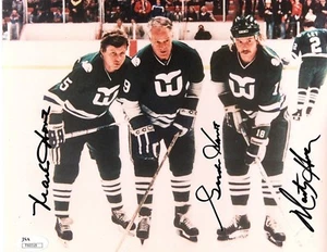 Gordie Howe, Marty Howe, Mark Howe Signed Hartford Whalers 8x10 Photo JSA Auth. - Picture 1 of 2