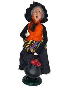 Rare Byers' Choice 2012 Witch Figurine with Apple Cauldron Halloween Decor - Picture 1 of 17