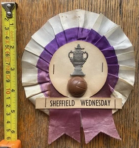 1960s/70s Vintage SHEFFIELD WEDNESDAY FA Cup Rosette. 16cm x 14cm. Excellent. - Picture 1 of 2