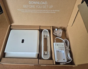 EE Smart WiFi Plus SW30A WiFi 6 Network Extender For use with EE Smart Hub Plus - Afbeelding 1 van 2
