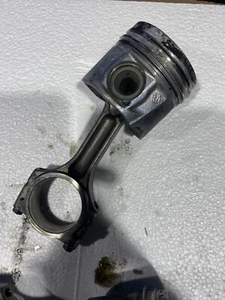 RENAULT 1.6 DCI R9M PISTON AND CONROD X 1 - Picture 1 of 5