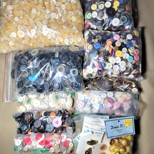 2,000+ (8 lbs) Vintage Buttons for Shirts Coats Pants Dresses Crafts (a few new) - Picture 1 of 24