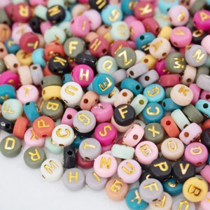 NEW 100PCS Flat Round Alphabet Letter Mixed Color Beads Jewellery Making Gift - Picture 1 of 13