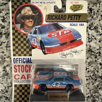 Road Champs Richard Petty 1992 #43 STP Grand Prix NASCAR 1:64 Diecast Vintage Foto 1 de 4