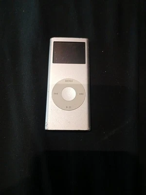 Apple iPod Classic 2GB Silver MP3  Model A1199 Tested Working Needs Battery - Image 1 of 3