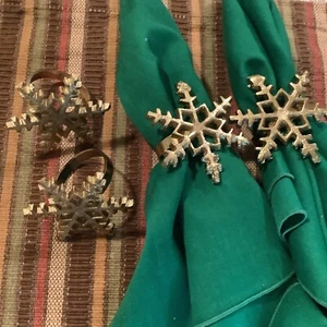 4 Vintage gold metal snowflake winter Christmas napkin rings 2 3/4"x2.5" - Picture 1 of 5