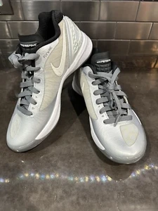 Women Nike Volley Zoom Hyperspike Volleyball Shoes Sz 5.5 Black Grey 585763 001 - Picture 1 of 8