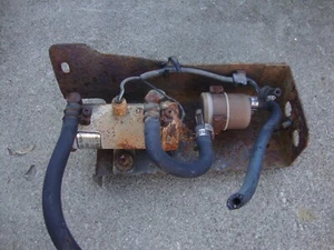 1974 Datsun 260Z oem FUEL PUMP assembly w Bracket 240z 280z 1971 1972 1973 1975 - Picture 1 of 4