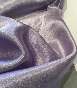 SILKY SATIN  LILAC FLUID BRIDAL FABRIC REMNANT 73 CMS, X 66 CMS. & FREEPOST! - Picture 1 of 4