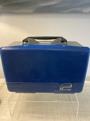 Plano Tackle Box Plastic Two Level Blue Gray Snap Close Carry Handle Pre Owned - Image 1 of 4