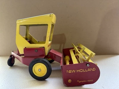1/16 Ertl Farm Toy New Holland Swather Self Propelled Haybine - Image 1 of 3