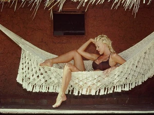 1997 PLAYBOY Playmate of the Year VICTORIA SILVSTEDT Photo 35MM Slide (5133) - Bild 1 von 2