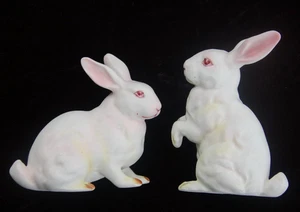 Lefton ~ Pair of WHITE RABBIT Figurines ~ Fine Bisque Porcelain ~ Vintage - Picture 1 of 8