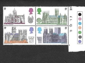 GB QEII 1969 - Bloque de semáforo de margen de 4 catedrales - 5d - SG 796a - Estampillada sin montar o nunca montada - Imagen 1 de 1