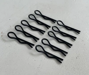 JUEGO DE 10 PIEZAS NUEVO. 1/10 RC COCHE CAMIÓN NEGRO DOBLADO EN ÁNGULO CARROCERÍA POSTE CLIPS SCT DB ST - Imagen 1 de 4