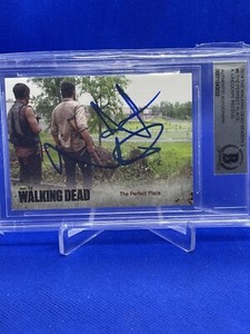The walking dead autograph card Dual Signed Andrew Lincoln/Norman Reedus BGS