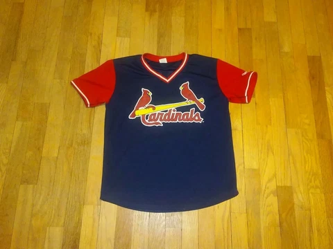 Yadi Molina "Yadi" Nickname Jersey Youth Size X-Large Cover