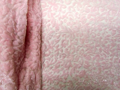 Terciopelo rosa floral Burnout en tela de gasa por yarda 56" de ancho Foto 1 de 3