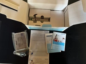 NEW Eppendorf Research Plus Multichannel Pipette 120 to 1200 ul - 8 Channel - Picture 1 of 3