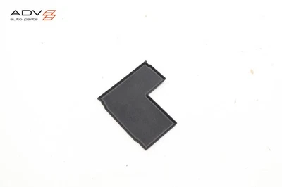 ОРИГИНАЛЬНЫЙ ВСТАВНОЙ КОВРИК ДЛЯ ХРАНЕНИЯ НА ЦЕНТРАЛЬНОЙ КОНСОЛИ PPORSCHE MACAN 2017–2018 ГОДОВ ВЫПУСКА - Изображение 1 из 4