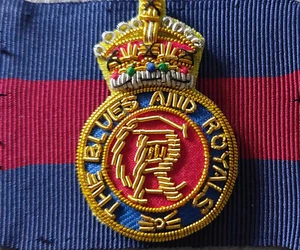 KC Blues and Royals Oficiales de Caballería Doméstica Bordados Gorra Insignia y Respaldo - Imagen 1 de 1