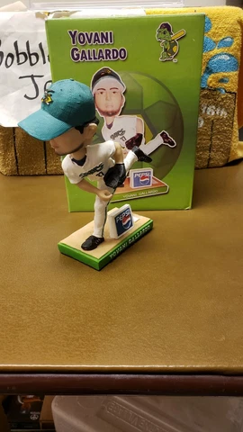 NIB 2008 YOVANI GALLARDO BELOIT SNAPPERS BREWERS BOBBLEHEAD SGA 6/1/08 Cover