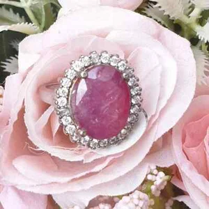 Anillo de mujer con forma ovalada de rubí rojo en plata de ley 925 talla 7 - Imagen 1 de 6