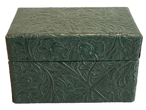 Scatola portagioie in legno rivestita in pelle lavorata a mano verde JB - Foto 1 di 8