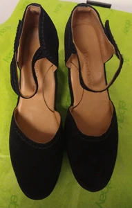 NWOB Womens L'Amour Des Pieds Size 11 Medium ORVA Suede Leather Pumps Black - Picture 1 of 7