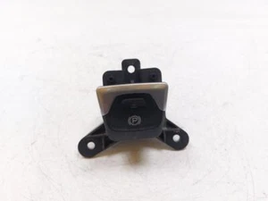 735632247 PULSANTE FRENO DI STAZIONAMENTO JEEP COMPASS III (MX) 1.6 MULTIJET II - Foto 1 di 3