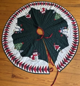 Beautiful Vintage Christmas Tree Skirt~Quilted~48"~Snowman~BirdHouse~ Tree - Picture 1 of 9