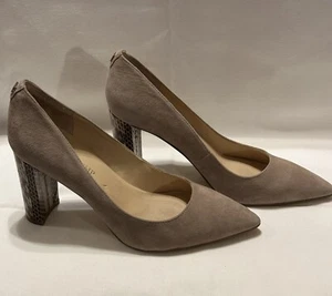 Ivanka Trump Shoes Katies Suede Pumps 7M.  Last Photo - Small Imperfection Toe - Picture 1 of 9