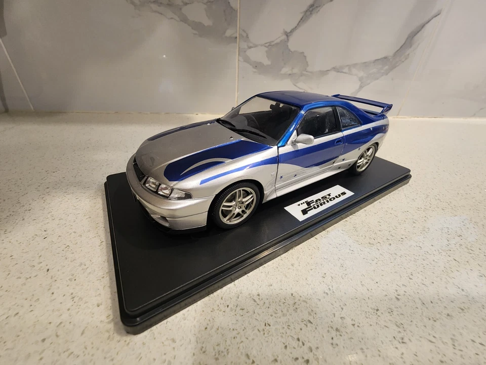 Nissan Skyline GT-R R33 personalizado Fast and Furious Tokyo Drift escala 1:24 Foto 1 de 4