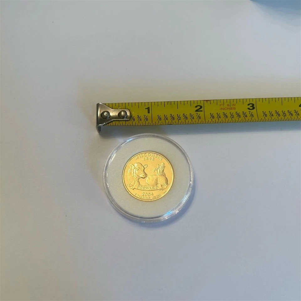 2004 Wisconsin 24K Gold Plated State Quarter Uncirculated Coin - Image 1 of 2