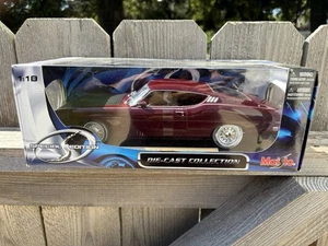 Maisto 1969 Ford Torino Talladega Marroon 1:18 - Bild 1 von 2