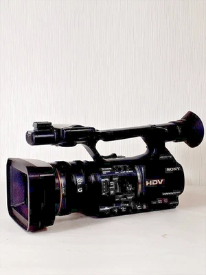 Sony HDR-FX1000 3CMOS HDV MiniDV Video Camcorder Used Working - Image 1 of 4