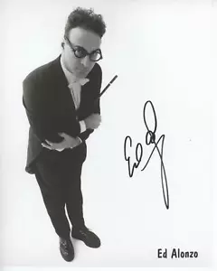Ed Alonzo collection 8 items with signed photo and 3 magic magazines with covers - Picture 1 of 6
