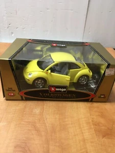 Burago Gold Series 1998 Volkswagen Beetle 1/18 Diecast Car - Yellow - Picture 1 of 8