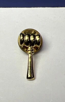 Subastador Judge Gavel Metal Solapa Pin Tie Tack Tono Dorado 7/8" - NUEVO Foto 1 de 4