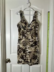 Damenkleid Petite Gr. 10 Lagen gemustert Mini Dressscheune Kollektion Bodycon - Bild 1 von 10