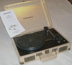 Crosley CRUSIER DELUX 3 Speed Phonograph CR8005DGL Gold Lame, CARTRIDGE UPGRADE! - Picture 1 of 12