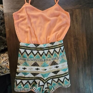 Damen Shorts Strampler Gr. S Pfirsich Trägerlos Micro Pailletten Unterteil Sexy Süß - Bild 1 von 10