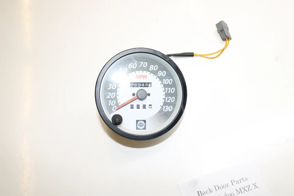 Ski-doo Mxz X 800 Zx 2002 velocímetro medidor pantalla Speedo 6.945 millas Foto 1 de 4