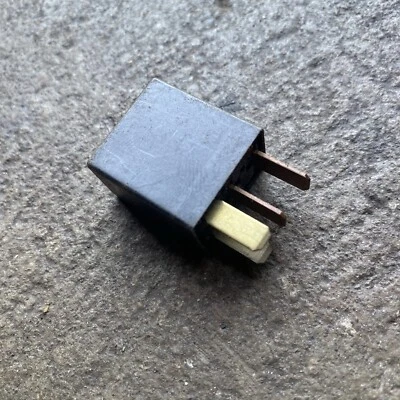 Engine Cooling Fan Motor Relay 4 OMRON 1996-2005 Honda Civic - Image 1 of 4