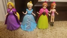 Disney Princess  Magiclip Lot of 4 Dolls and 3 Dresses 2 capes Frozen Rupunzel 