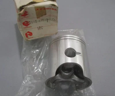 Nuevo de Lote Antiguo Suzuki OEM Pistón 0.50 1973-1975 RM125 TM125 12110-41739 Foto 1 de 4
